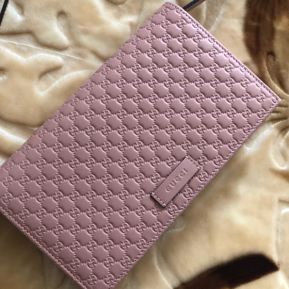 Gucci Crossbody - Picture 3 of 5